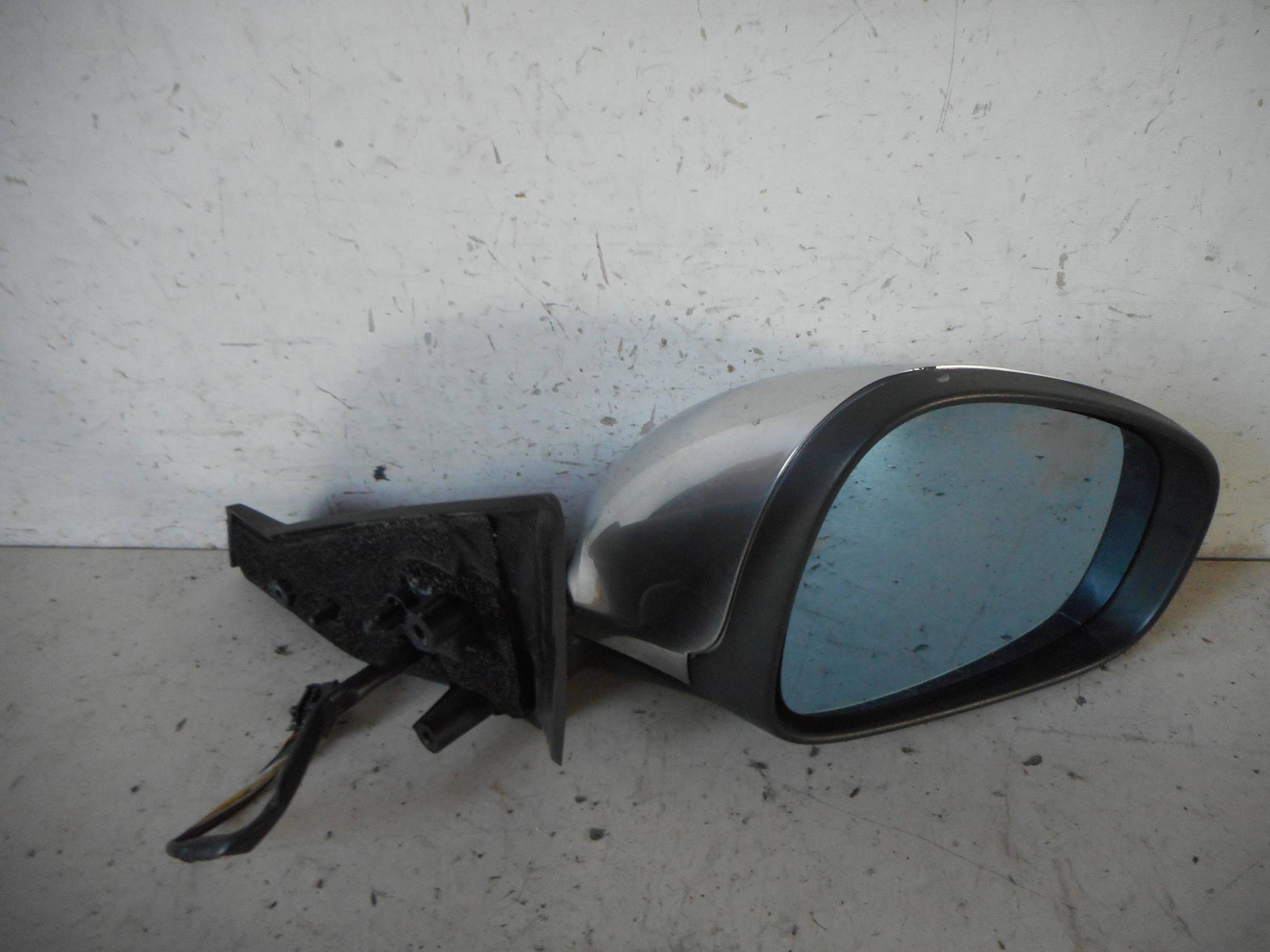 Retrovisore est. regolaz. elettr. dx.